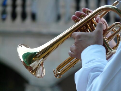 la tromba è uno strumento tra gli ottoni estrememente efficace